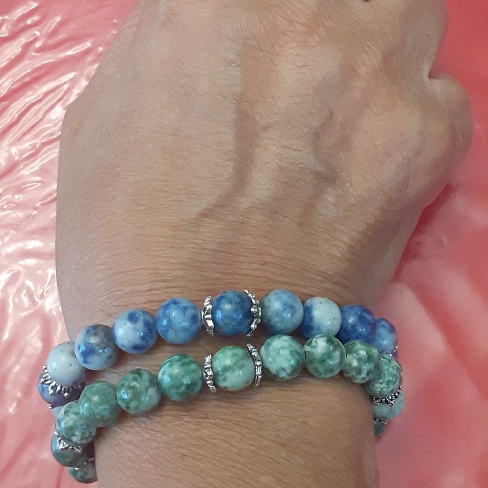 Bracelets natural beads